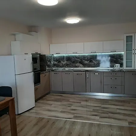 Deluxe 6 * Sveti Konstantin