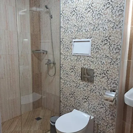 Deluxe 6 Szent Konstantin és Elena