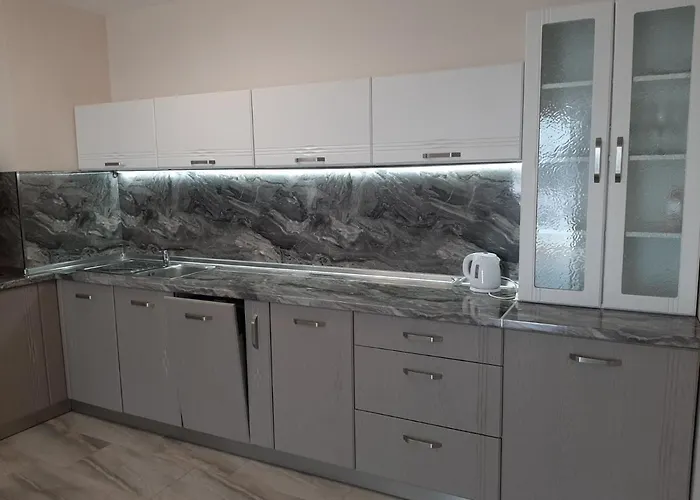 Deluxe 6 Sankt Konstantin & Helena