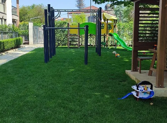 Deluxe 6 * Sankt Konstantin & Helena